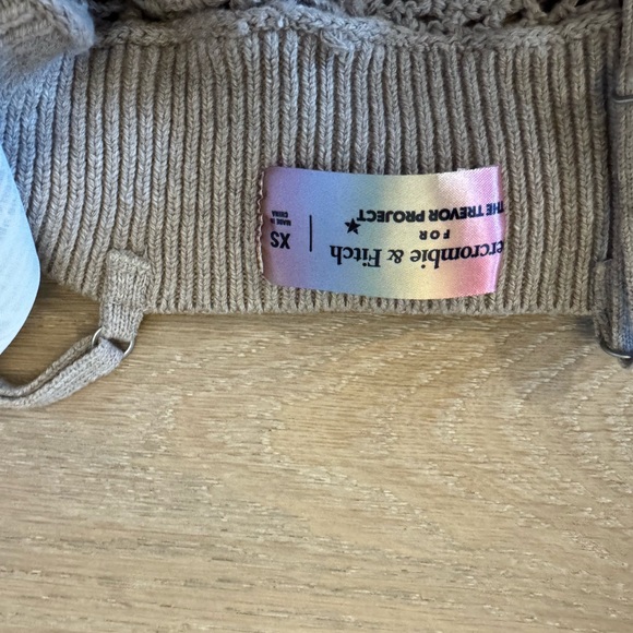 Abercrombie crochet set - Picture 5 of 6